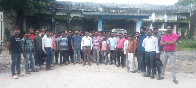 स्वास्थ्य विभाग में बहाल कंप्यूटर ऑपरेटर ने अपनी हक की लड़ाई के लिए की बैठक