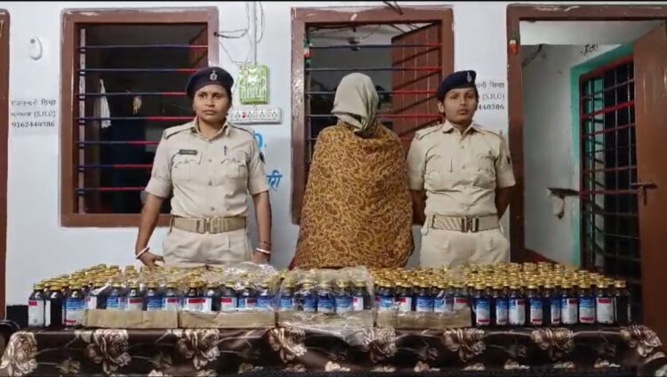 प्रतिबंधित कफ सिरप के साथ एक गिरफ्तार।